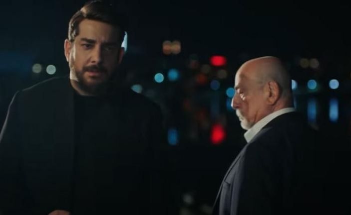 Camdaki Kız Muzo diziden ayrılıyor mu? Seyircileri üzen veda...