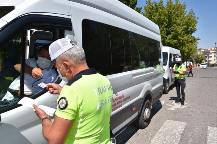 Ülke genelinde denetim: 486 okul servis aracı trafikten men edildi