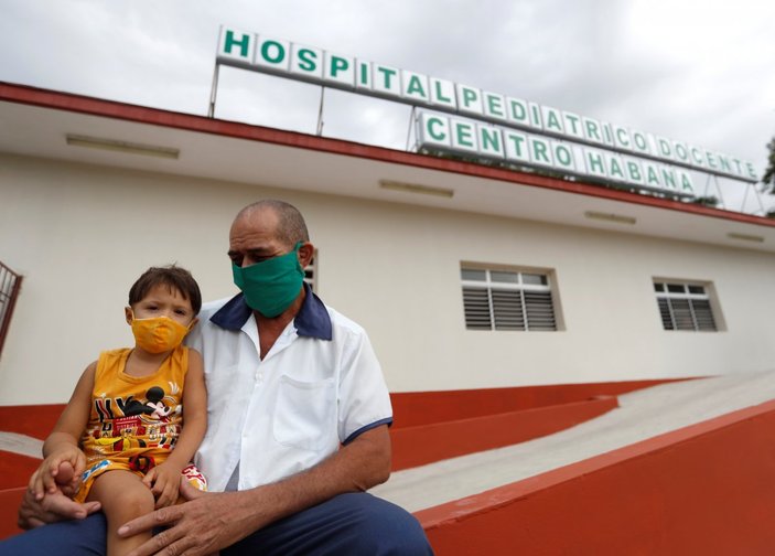Küba’da, koronavirüse karşı aşılama yaşı 2’ye düşürüldü