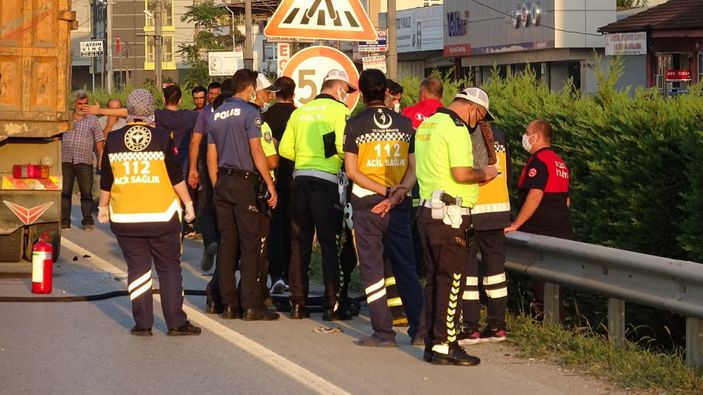 d Düzce'de yeni evlenen çift kazada yaşamını yitirdi