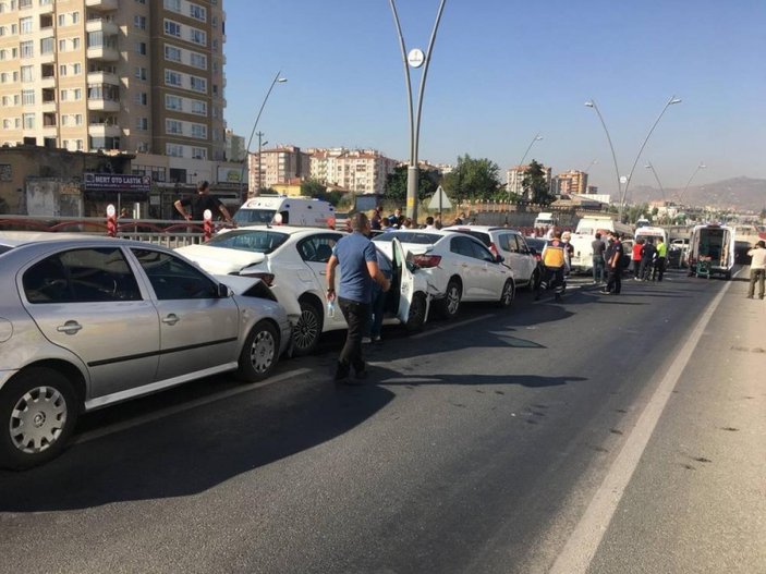 Kayseri'de zincirleme kaza: 8 yaralı