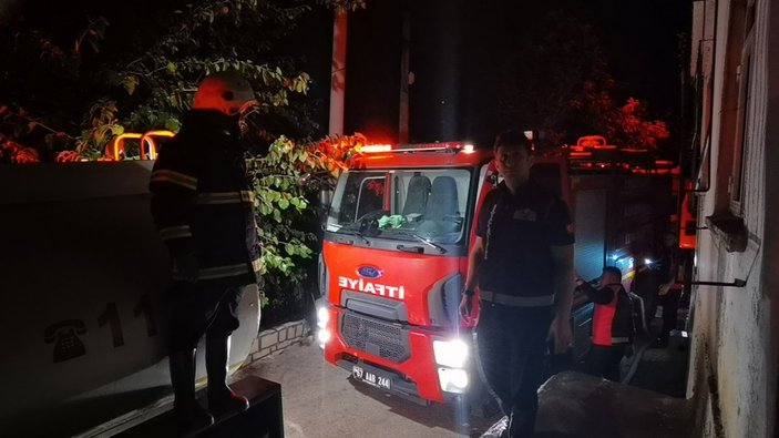 Zonguldak'ta iki katlı binada yangın meydana geldi