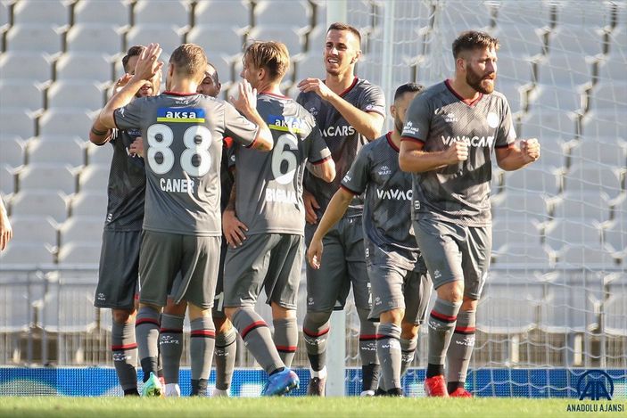 Fatih Karagümrük, Adana Demirspor'u 4 golle yendi