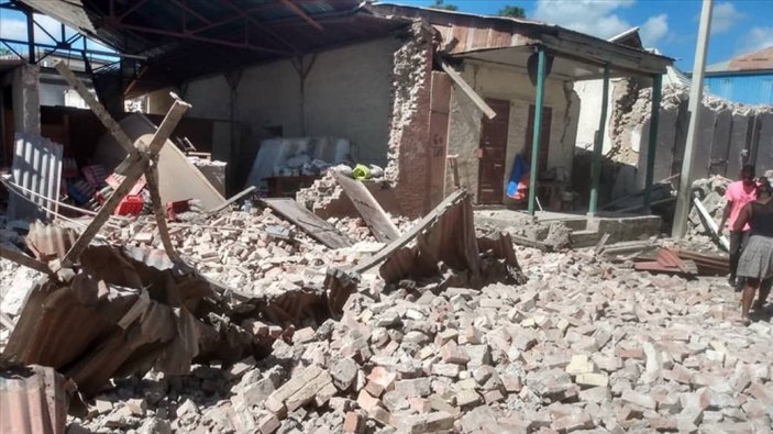 Japonya, Haiti depremzedelerine yardım edecek