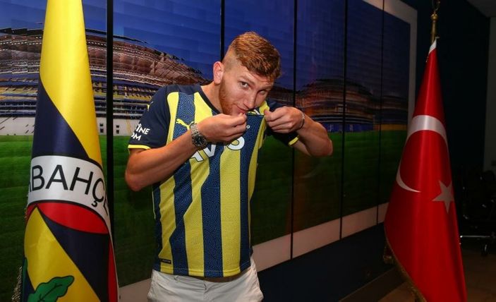 Burak Kapacak: Rakipler Fenerbahçe'den korkuyor