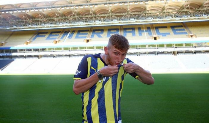 Burak Kapacak: Rakipler Fenerbahçe'den korkuyor