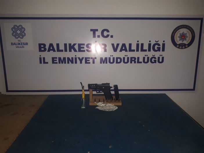 i Balıkesir’de 33 kişi gözaltına alındı
