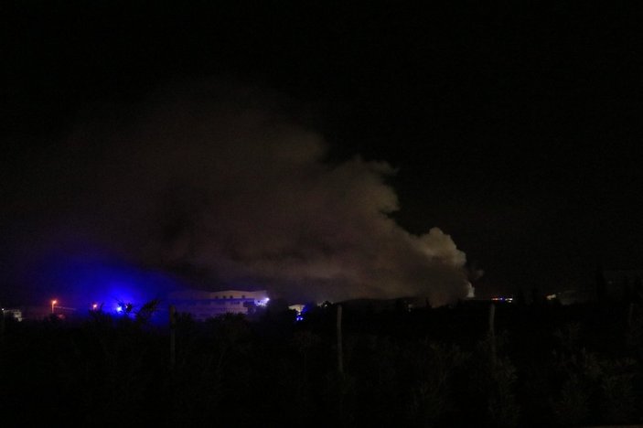 Adana’da tekstil firmasında yangın
