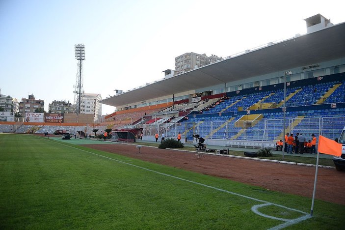 Adana 5 Ocak Fatih Terim Stadyumu yıkıldı