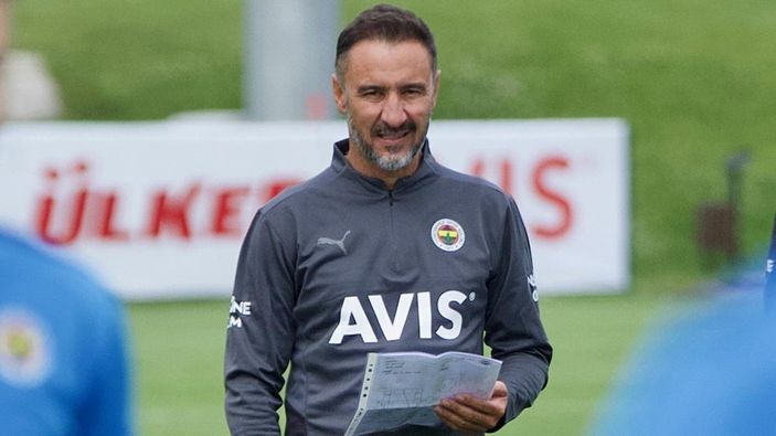 Yönetimden Vitor Pereira'ya Mesut Özil baskısı