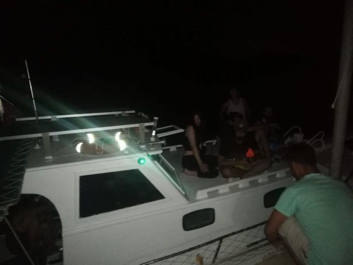 i Manavgat’ta İran uyruklu 13 düzensiz göçmen yakalandı