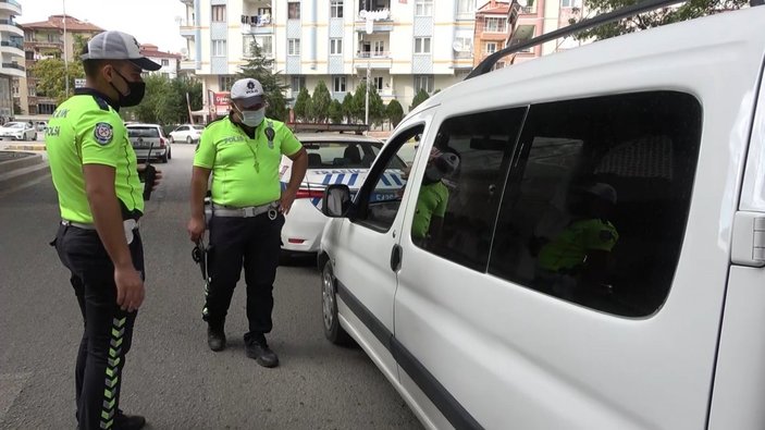 Kırıkkale'de durdurulan araçtaki riskli aileye 12 bin lira ceza