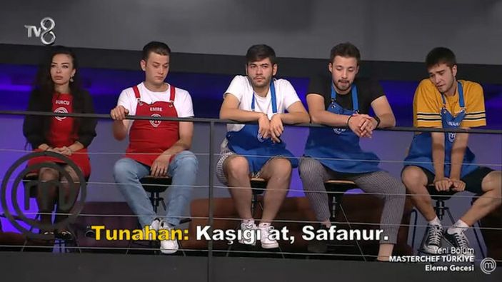 MasterChef eleme gecesinde gergin anlar! Mehmet Şef o yarışmacıyı stüdyodan kovdu