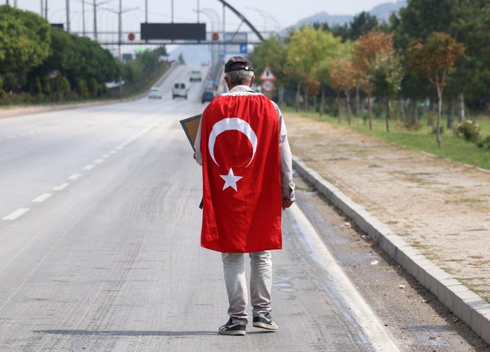 PKK’nın kaçırdığı kızı için Ankara’ya yürüyen baba, Afyonkarahisar’a ulaştı