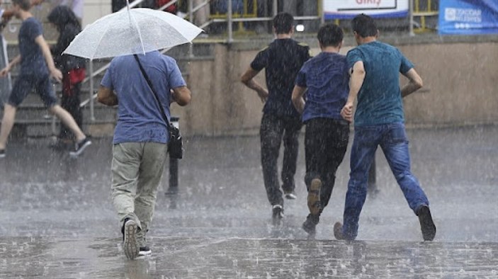 Meteoroloji uyardı: İstanbul'da şiddetli yağış bekleniyor