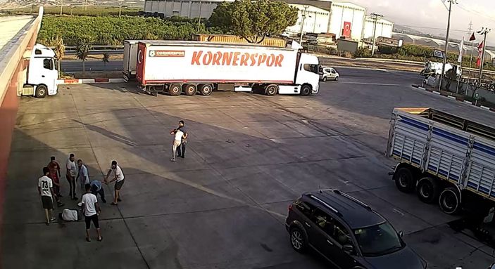 i Mersin'de genç kızla kaçmak isterken öldüresiye dövüldü