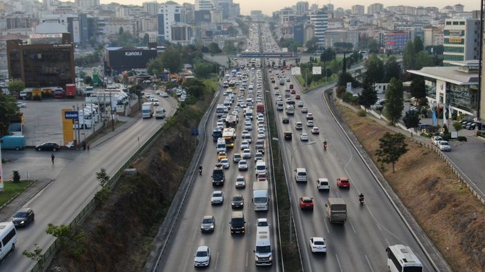 İstanbul'da trafik yoğunluğu yüzde 60'ı gördü