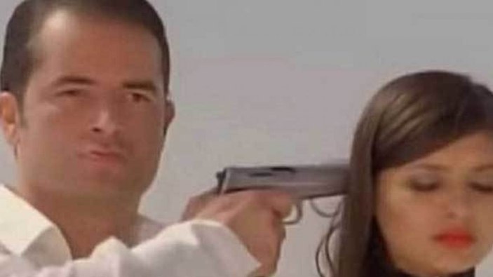Meğer oyunculuk da yapmış! Acun Ilıcalı bakın hangi ünlü isimle aynı filmde rol almış...