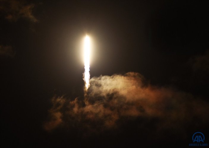SpaceX roketi, başarılı bir şekilde fırlatıldı