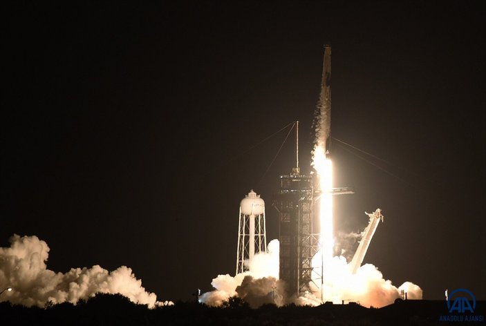SpaceX roketi, başarılı bir şekilde fırlatıldı