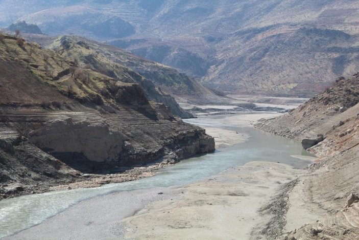 Siirt’te kuraklık nedeni ile barajlardaki su seviyesi düştü