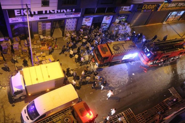 Van’da iş yerinde çıkan yangında vatandaşlar seferber oldu: 3 yaralı