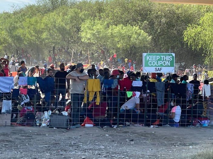 12 bin Haitili göçmen kaçak yollarla Teksas'a geldi