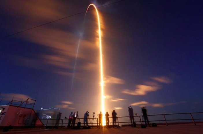 SpaceX'in 4 amatör astronotundan ilk görüntüler paylaşıldı
