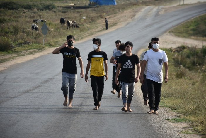 Yunanistan, para ve kıyafetlerini aldığı göçmenleri borularla dövüp, Türkiye'ye itti