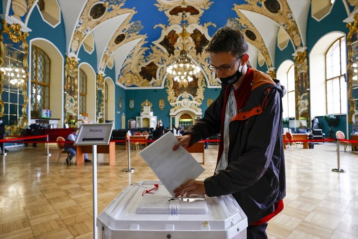 Rusya’da halk, milletvekili seçimleri için oy kullandı