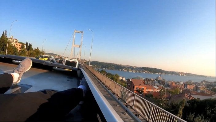 İstanbul’da Youtuber, metrobüs üzerinde Avrupa’dan Asya yakasına geçti