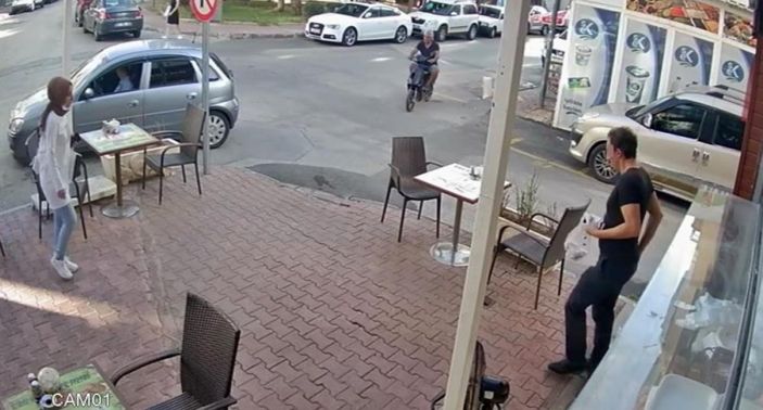 i Antalya'da hırsız etrafındaki müşterilere rağmen yere düşen cüzdanı aldı