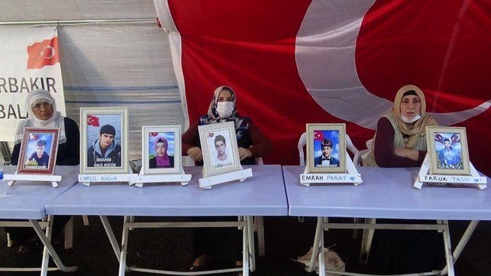 Diyarbakır'da evlat hasreti çeken anne: Orası senin yerin değil