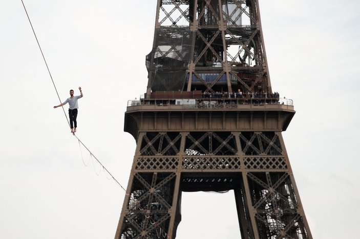 Fransız ip cambazının nefes kesen gösterisi: 600 metre yürüdü