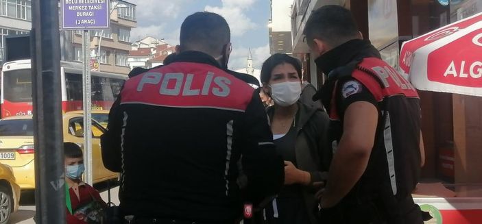 i Bolu'da bir adamın eşi ve sevgilisi birbirine girdi