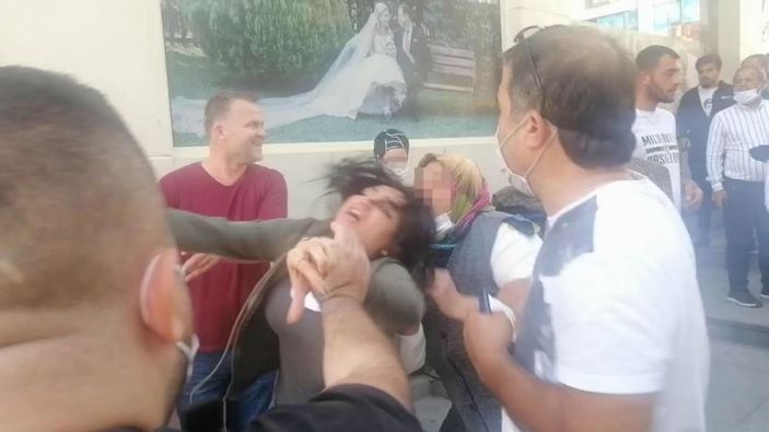 i Bolu'da bir adamın eşi ve sevgilisi birbirine girdi