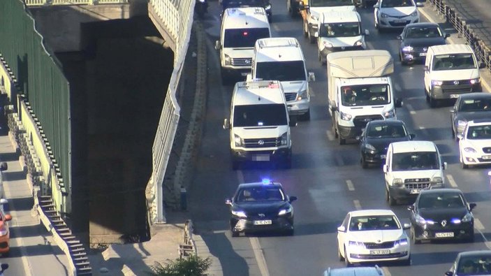 İstanbul'da sürücülerin yeni kabusu: Çakarlı minibüsler
