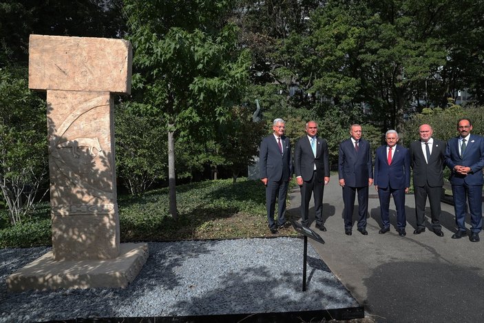 Cumhurbaşkanı Erdoğan, New York'ta Göbeklitepe Anıtı'nı gezdi