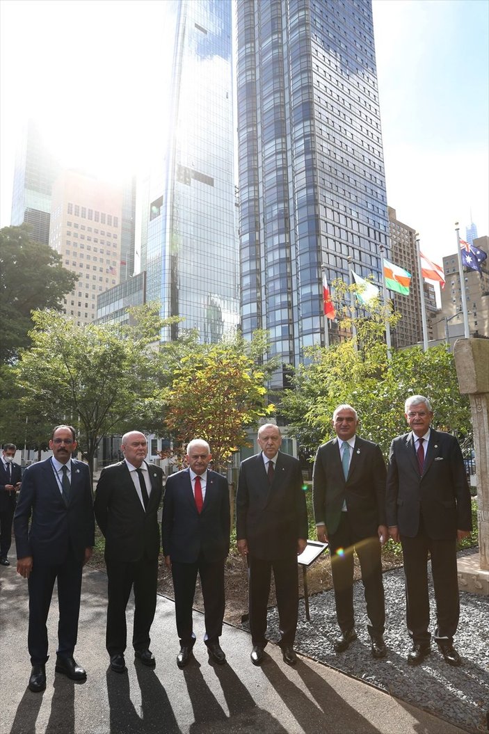 Cumhurbaşkanı Erdoğan, New York'ta Göbeklitepe Anıtı'nı gezdi