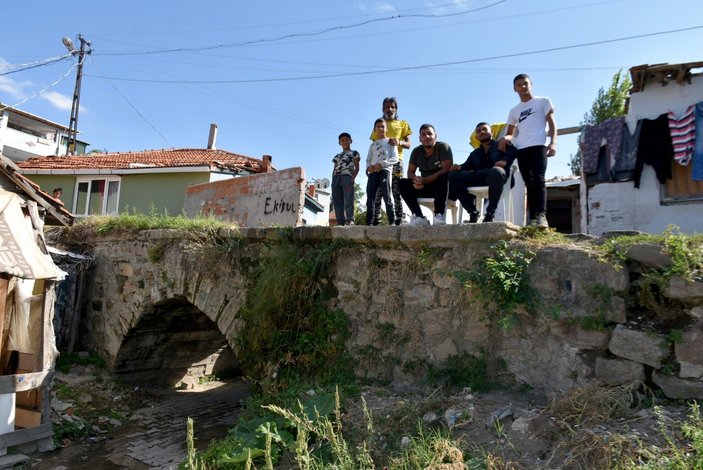 Edirne’de tarihi köprü, çarpık kentleşmenin kurbanı oldu