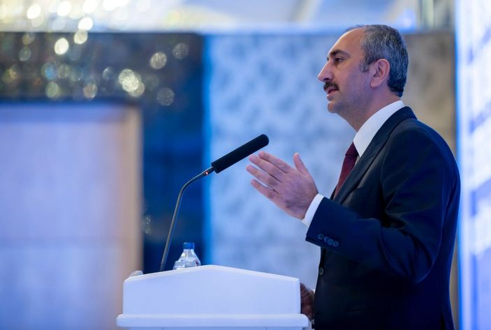 Abdulhamit Gül: Türkiye, büyük bir zihniyet dönüşümüne imza attı