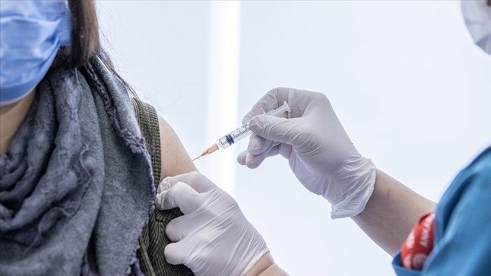 Üniversiteliler aşı için bu haftayı değerlendirmeli
