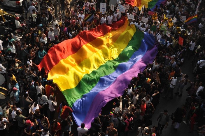 İsviçre'de eşcinsel evlilik için referandum yapılacak