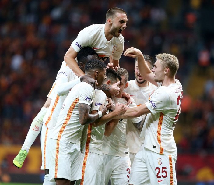 Galatasaray, Göztepe'yi yenerek 4 maç sonra kazandı