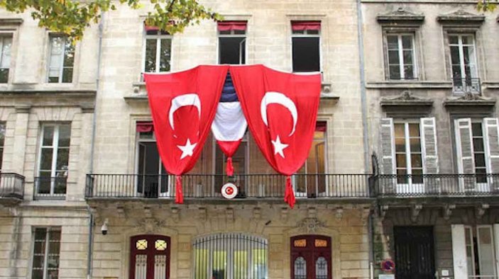 Fransa, Türk Başkonsolosluğuna molotof atan Ermeni saldırgana ev hapsi verdi