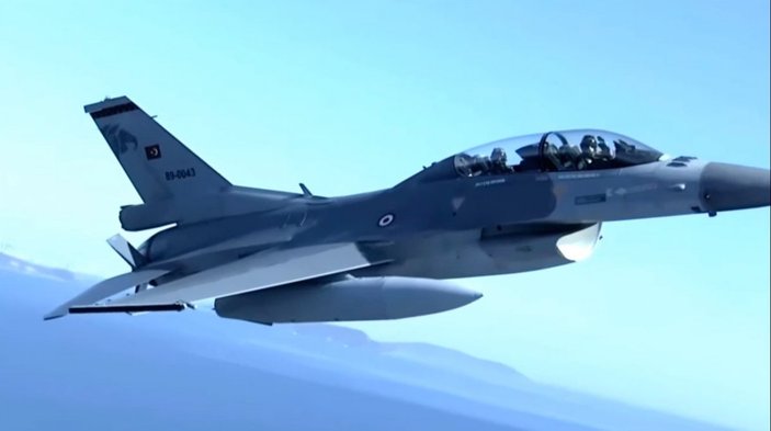 F-16 kokpitinin içinden nefes kesen görüntüler