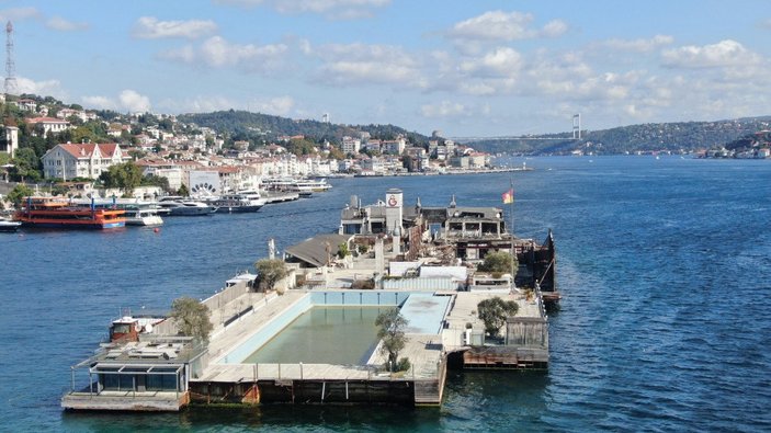 İstanbul Boğazı'nın ortasında moloz yığını: Galatasaray Adası