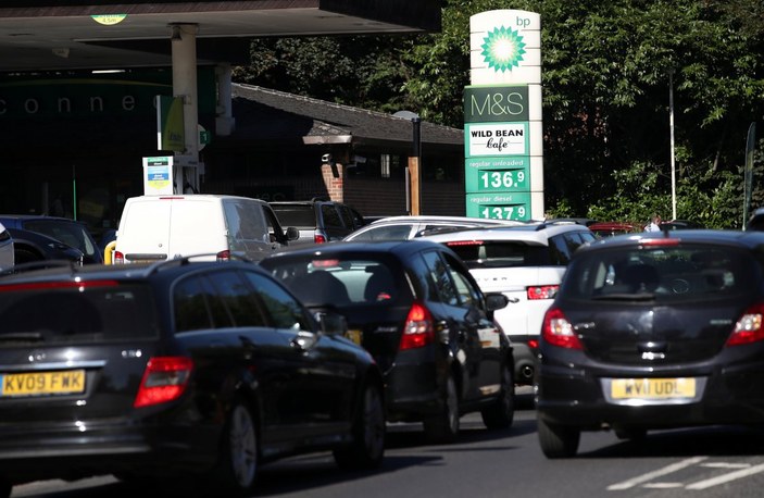 İngiltere'de benzin sıkıntısı