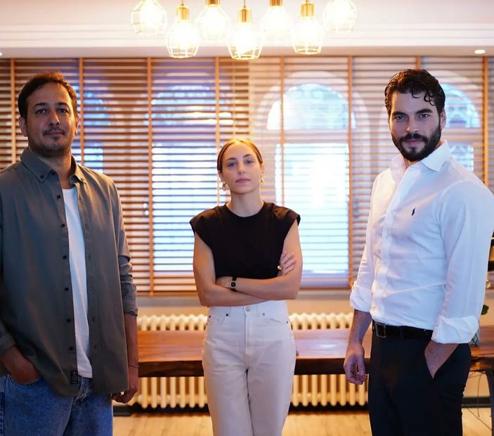 Hercai'nin Miran'ı Akın Akınözü başrolde! İşte Kaderimin Oyunu dizisinden ilk kareler