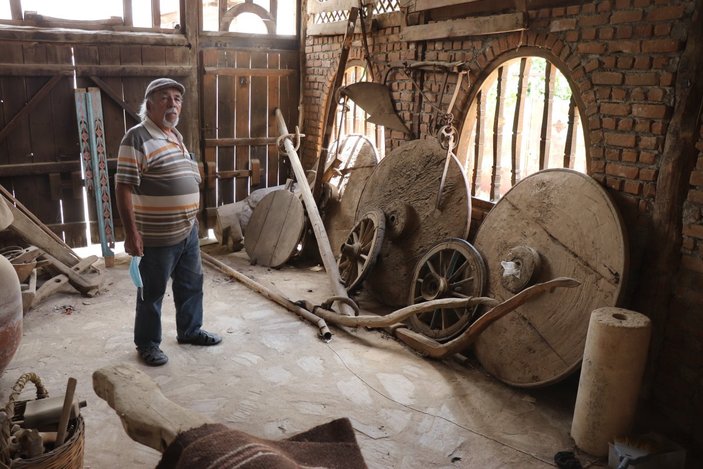 Denizli'de baba ocağına dönen gurbetçi, köyüne müze kurdu